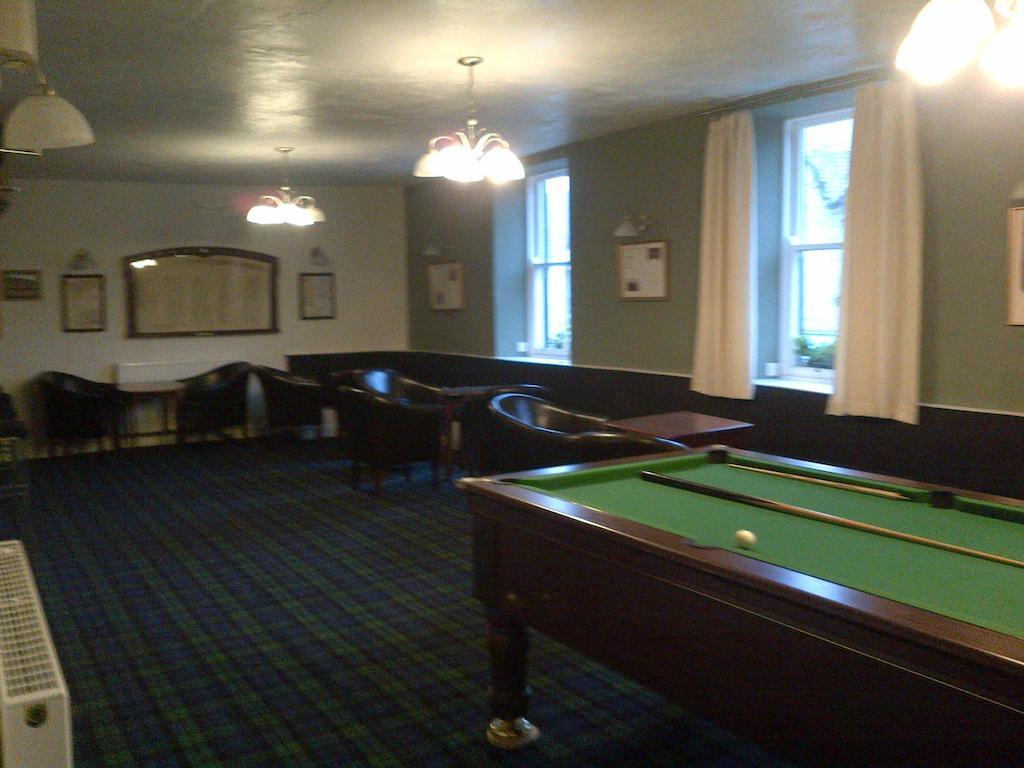Crown Hotel Langholm Exterior photo